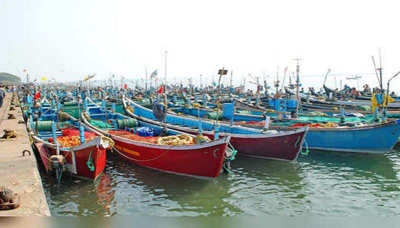 central govt responds to fisherman demand and released 3540 kl kerosene Says shobha karandlaje rbj