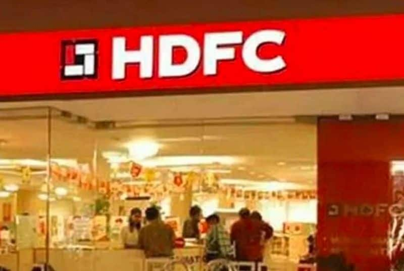 hdfc bank share: HDFC to merge with HDFC Bank 