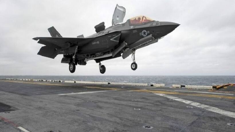 South China Sea में पोत पर लैंडिंग के समय क्रैश हुआ अमेरिका का F 35 विमान, सात घायल