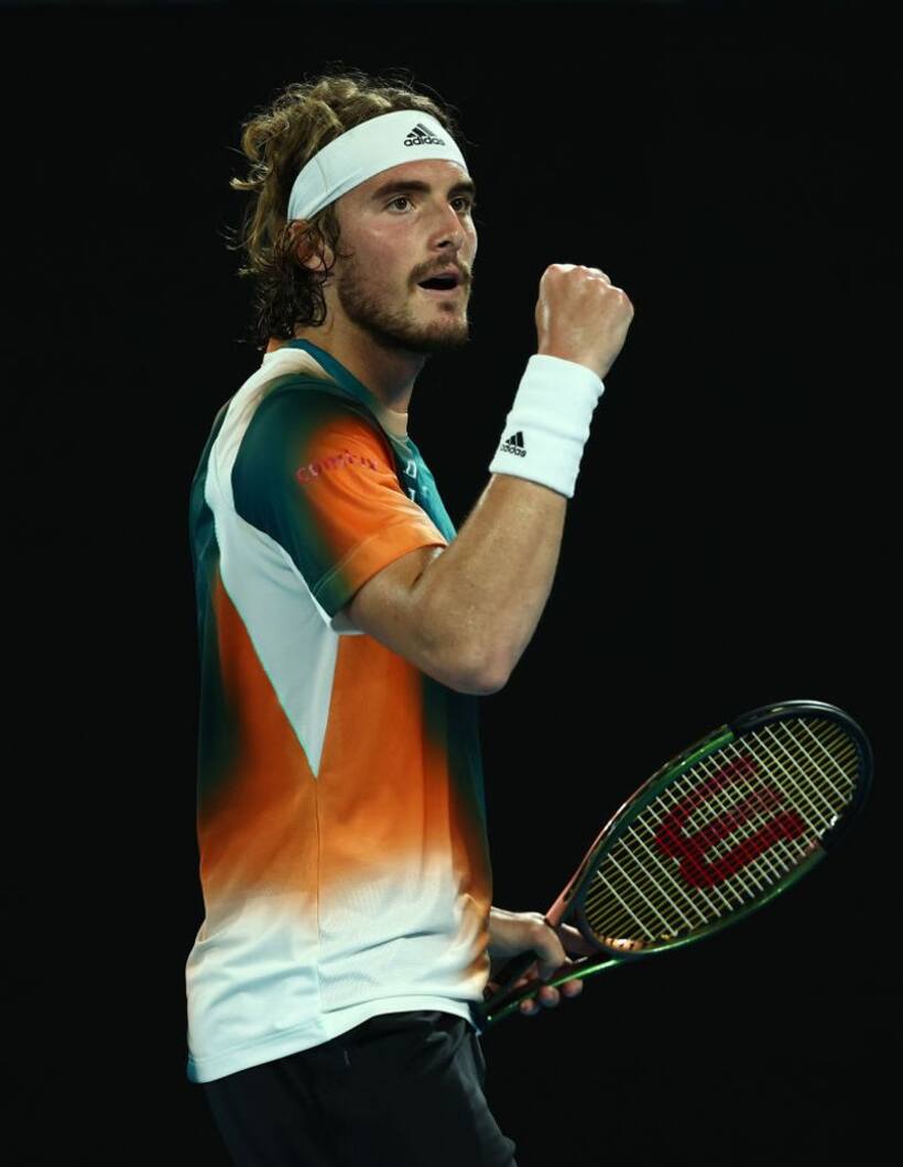 Australian Open 2022: Stefanos Tsitsipas has it easy vs Jannik Sinner to seal semis berth, netizens delighted