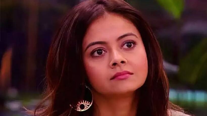 Bigg Boss 15 Updates: घर से बाहर आई Devoleena Bhattacharjee की अब होगी सर्जरी, जूझ रही इस दर्द से