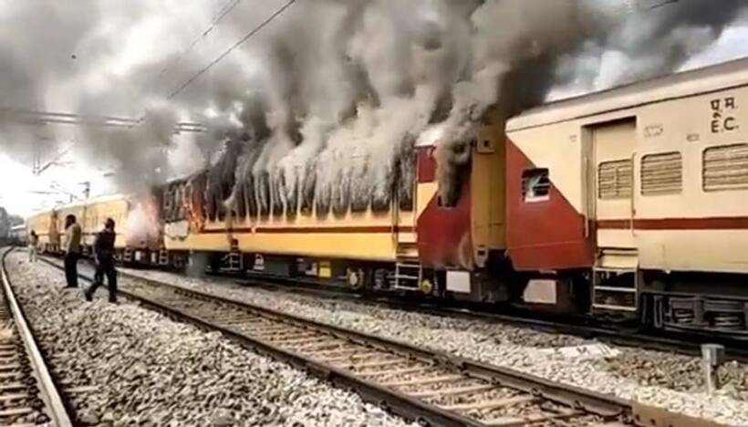 Train set ablaze by students protesting against ‘cheating’ in Railways entrance exam