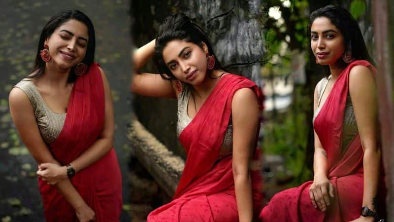 actress ameya mathew shared her latest photoshoot images with chilling captions