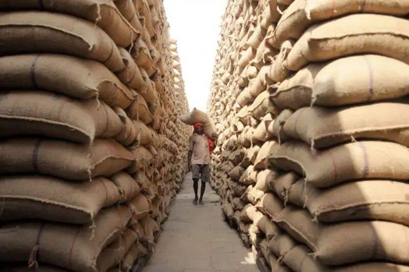 Sri Lanka economic crisis: India supplies 11,000 MT of rice ahead of Tamil New Year - adt 