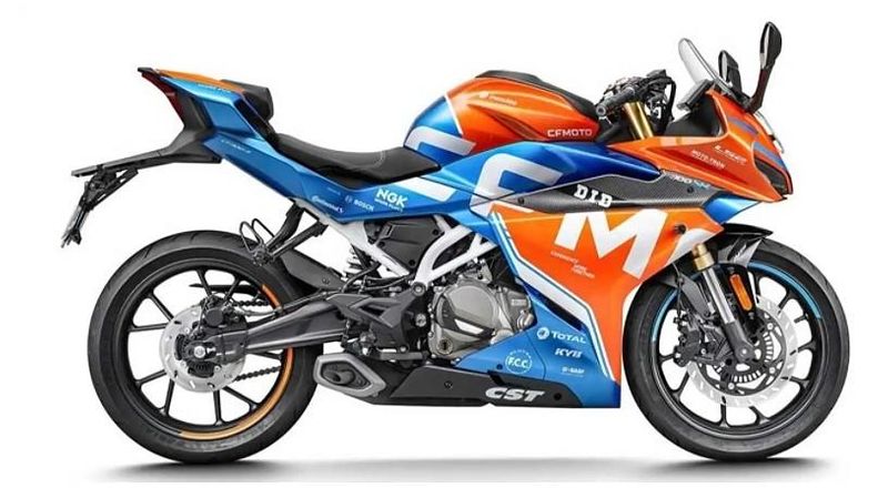 2022 CFMoto 300SR breaks cover in new sportier paint livery