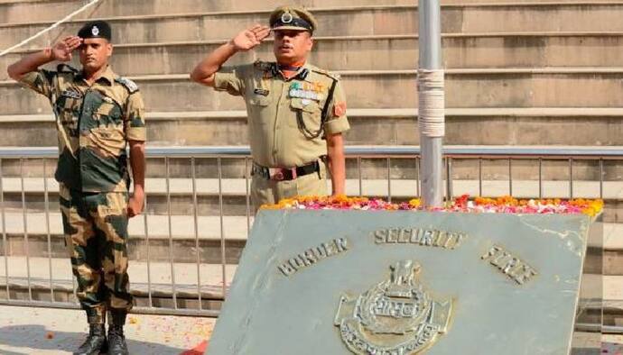 BSF Death: সার্ভিস রিভলবার থেকে গুলি চালিয়ে আত্মঘাতী বিএসএফ জওয়ান