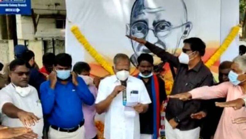 Coimbatore police opposes Godse word