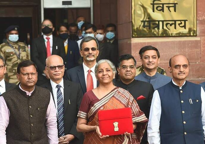 Union Budget 2022 : প্রতিরক্ষা খাতে কতটা বাড়ল বরাদ্দ, শত্রু দমনে কতটা আর্থিক শক্তি জোগাচ্ছে এবারের বাজেট