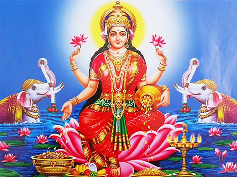 This is the mantra to be recited on the day of Varalakshmi Vratam ram 