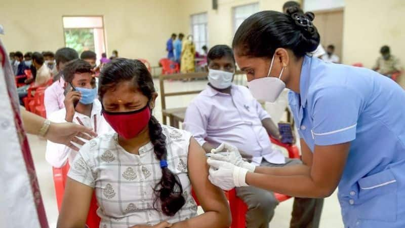 corona vaccination drive in Tamil Nadu so far 63.28 lakh people have not been vaccinated according to the Department of Public Welfare