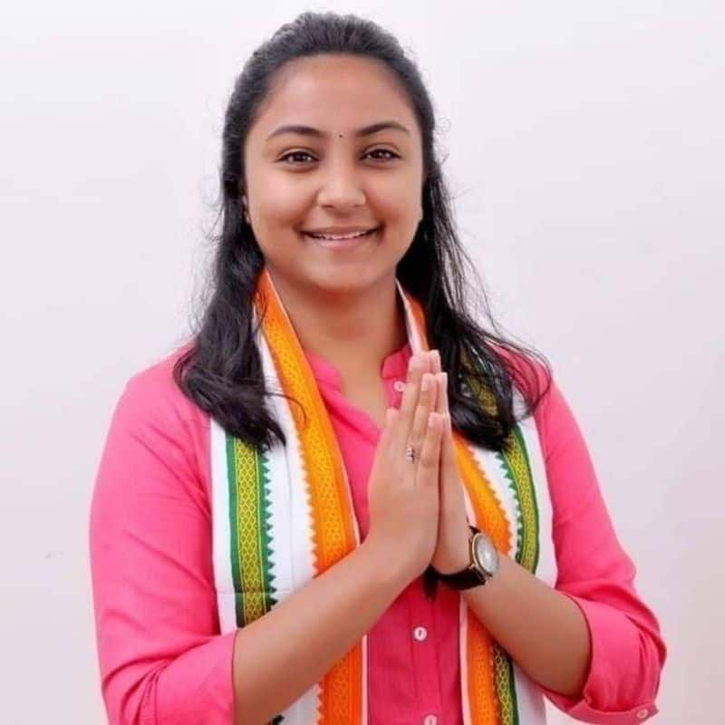 Tirupur a 22 year old woman has been given the opportunity to contest in the 55th ward on behalf of the Congress party