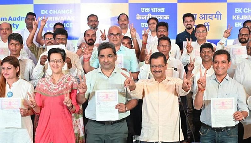 Goa Election 2022 AAP candidates sign affidavits pledge not to take bribes or defect gcw