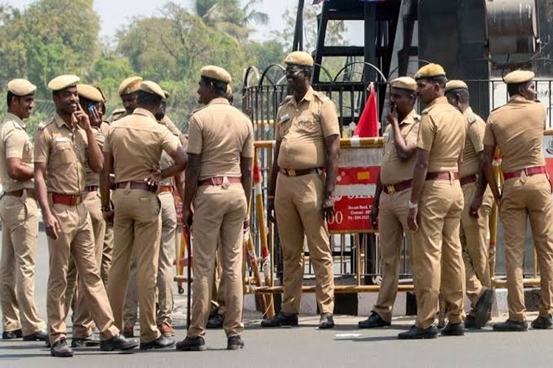 144 prohibition on Nagapattinam Thalainayar: police force 