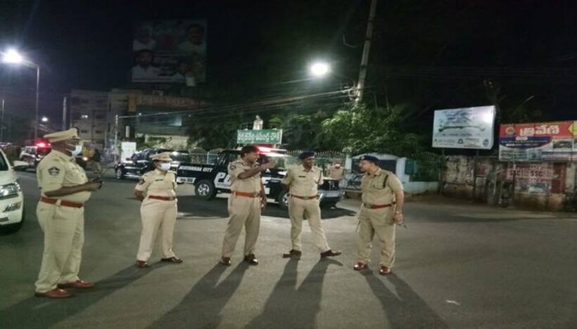Chalo Vijayawada: విజయవాడలో టెన్షన్ టెన్షన్.. ఉద్యోగులను ఎక్కడికక్కడ అడ్డుకుంటున్న పోలీసులు..