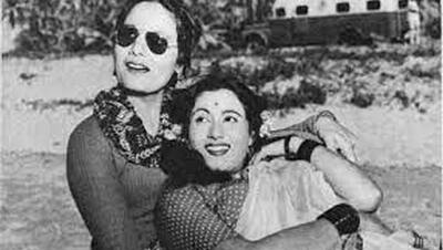 विदेश में रह रही Madhubala की 96 साल की बहन को बहू ने धक्के मारकर निकाला घर से बाहर, अकेली लौंटी मुंबई