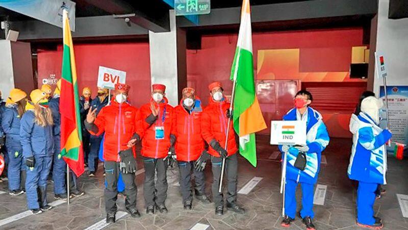 Arif Khan lone Indian athlete attends opening ceremony in Beijing at Winter Olympics 2022 kvn