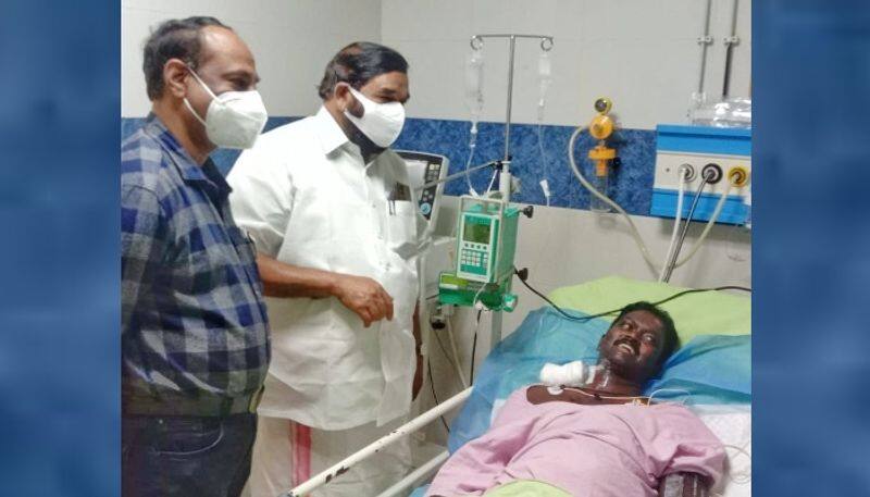 vava Suresh recovers from cobra bite, leaves hospital