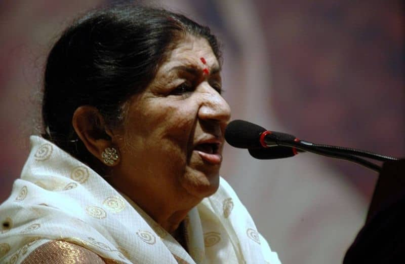 legendary Singer Lata Mangeshkar net worth