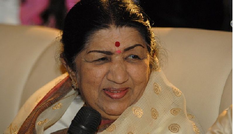 Lata Mangeshkar's free concert helped Karnataka college raise Rs 12 lakh-ycb