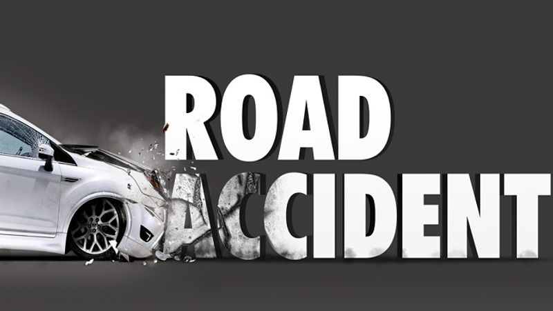 road accident in mulugu district 4 dead, 4 injured