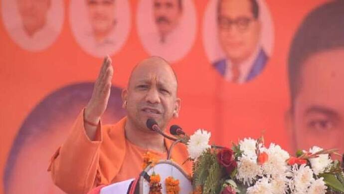 UP में अब बेटियां स्कूल जाती हैं, शोहदे बाहर निकलने में डरने लगे हैं: CM योगी