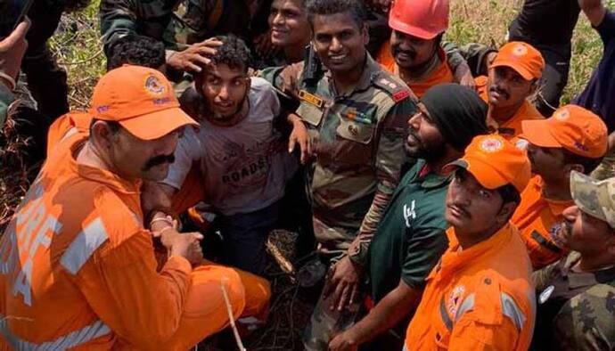 সেনার দুর্ধর্ষ অভিযান, অবশেষে উদ্ধার পাহাড়ের খাঁজে আটকে পড়া কেরলের যুবক