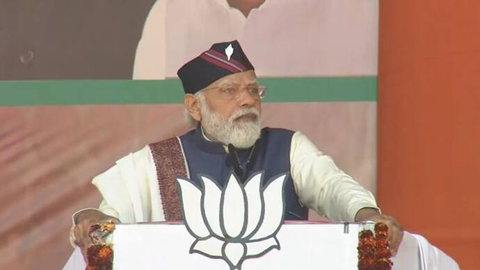 उत्तराखंड चुनाव: PM मोदी बोले- बिपिन रावत को सड़क का गुंडा कहने वाली कांग्रेस अब उनके नाम पर वोट मांग रही