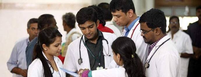 यूक्रेन समेत कई देशों की MBBS डिग्री बिना परीक्षा बेकार, 5 साल में सिर्फ 16 फीसदी ही पास कर पाए FMGE