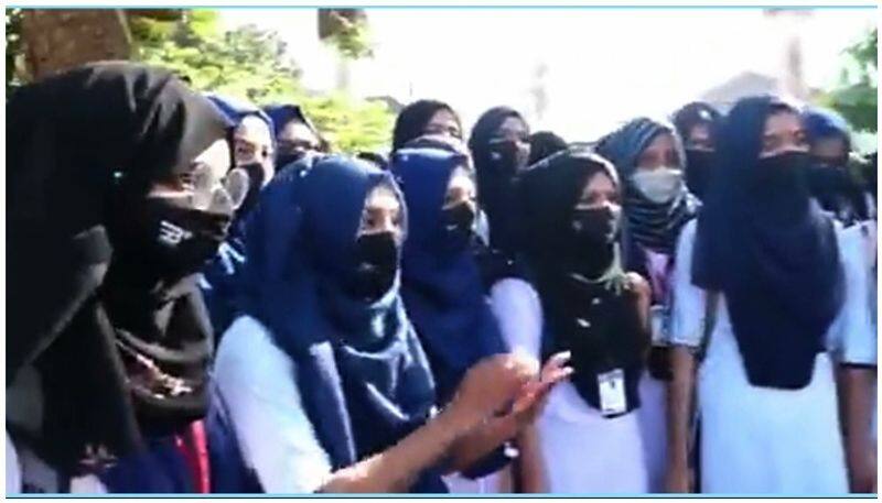 Why New Rules Now Asks Tumakuru  Hijab clad Students hls