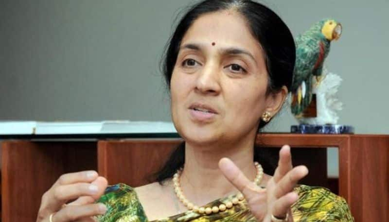 Chitra Ramkrishna the NSE CEO who let a faceless conman yogi make all key decisions