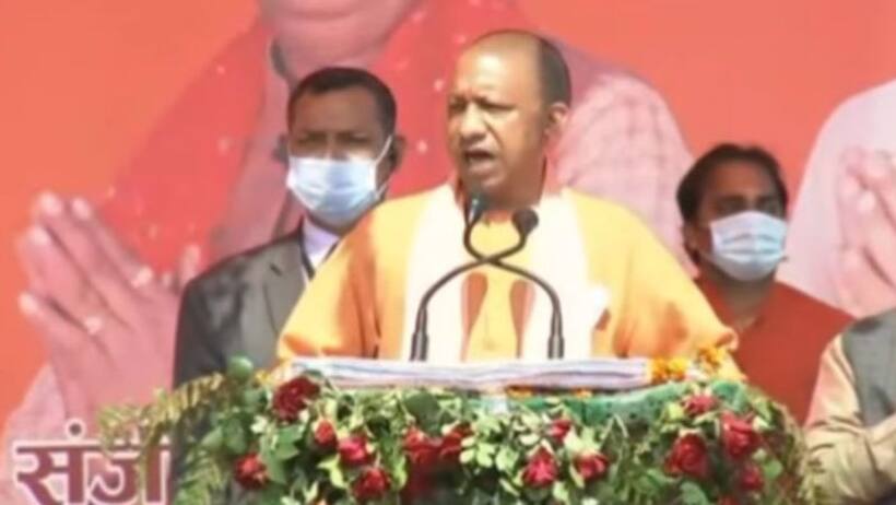 UP Chunav 2022: एटा में CM योगी बोले- BJP के हाथ में  बुलडोजर और एक हाथ में विकास की चाबी
