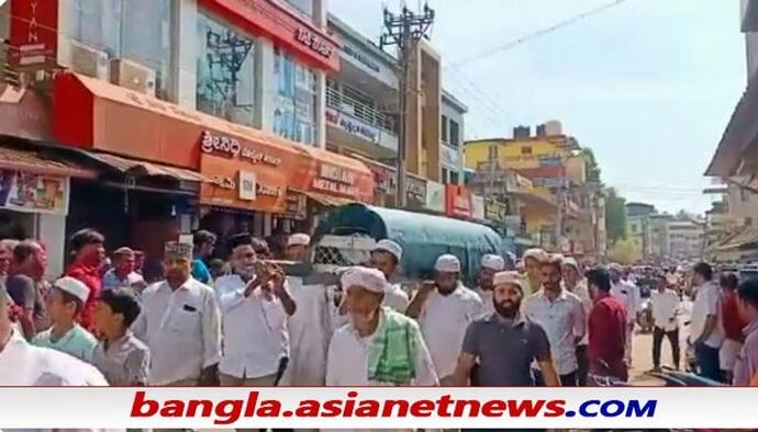 হিজাব বিতর্কের মাঝেই ভাইরাল এই ভিডিও - ভারতের আসল ছবি বলছে নেট দুনিয়া, দেখুন