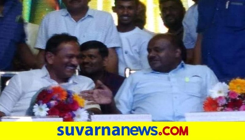 Ramesh Bandisiddegowda And HD Kumaraswamy share A stage In Mandya After 5 Years rbj