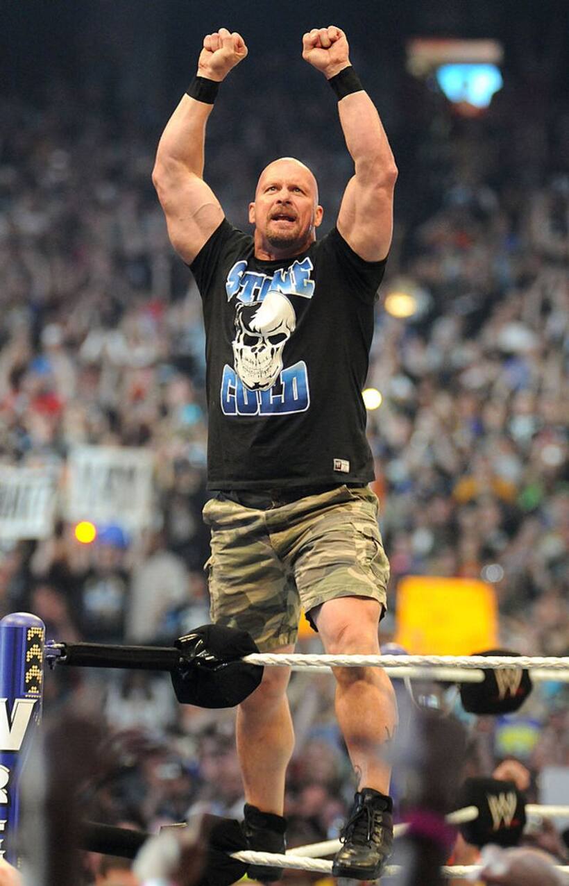 WWE WrestleMania 38, Day 1 results: Rhodes returns, Charlotte retains, Stone Cold wins