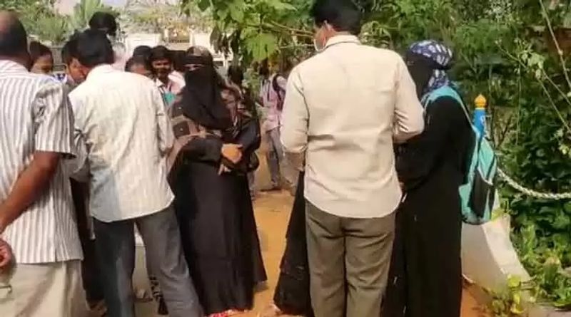 Muslim Students Held Protest For Hijab in Shivamogga grg