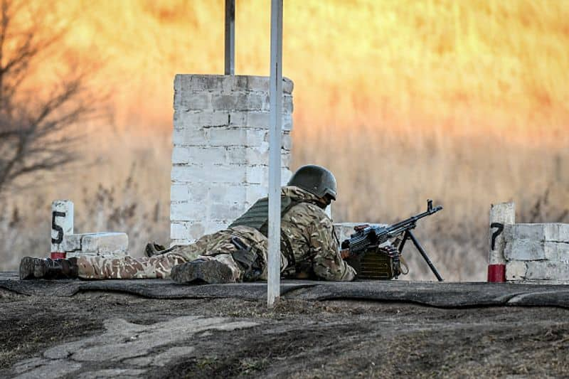 Ukraine crisis: Multiple explosions heard in rebel-held Donetsk city, citizens asked to exercise caution-dnm