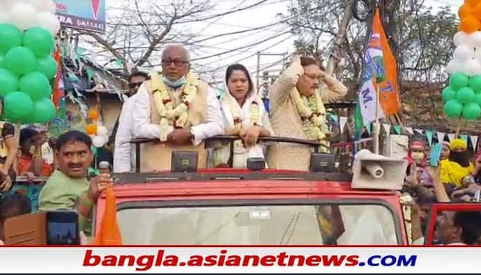 অবশেষে গলল বরফ, দলীয় প্রার্থীদের নিয়ে একযোগে প্রচার সারলেন মদন-সৌগত