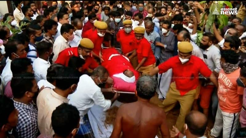 Haridas body cremated in kannur CPM activists bids farewell