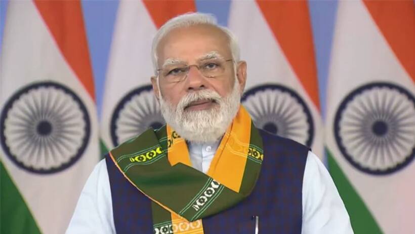 2050 నాటికి భారత ఆర్థిక వ్యవస్థ USAతో సమానం అవడం ఖాయం..మోదీ సర్కారుపై మార్టిన్ వోల్ఫ్  ప్రశంస..