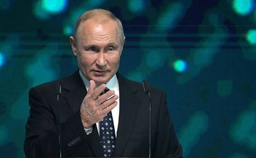 Russia's elites, banks and 'friends' on US sanctions list