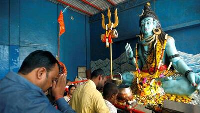 Shivratri 2022: व्रत के दौरान खुद को रखना है हाइड्रेट, तो ऐसे करें फास्टिंग, ना आएंगे चक्कर- ना होगी कमजोरी