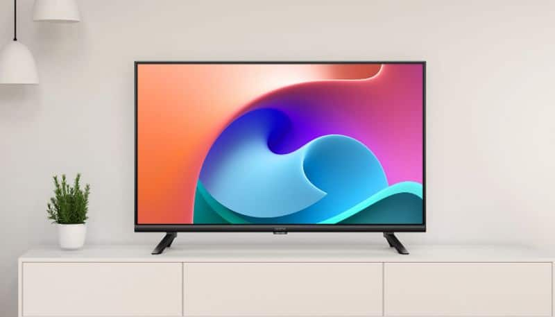 Smart TVs are getting great discount in Flipkart Sale bring home for just Rs 999