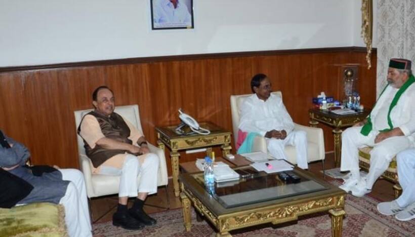 KCR Delhi Tour: కేసీఆర్‌‌తో భేటీ అయిన బీజేపీ ఎంపీ సుబ్రమణ్యస్వామి