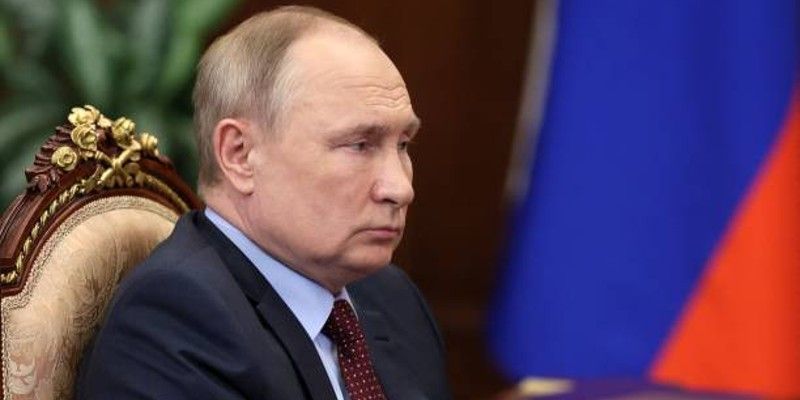 Russian President Vladimir Putin says  3000 Indian students were kept hostage in Ukraine san