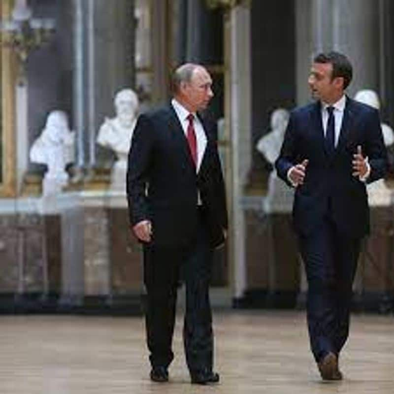 Russian President Vladimir Putin spoke with the French president