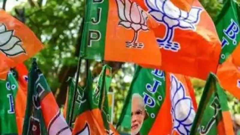 bjp filed pettion in telangana high court over mlas suspended from assembly