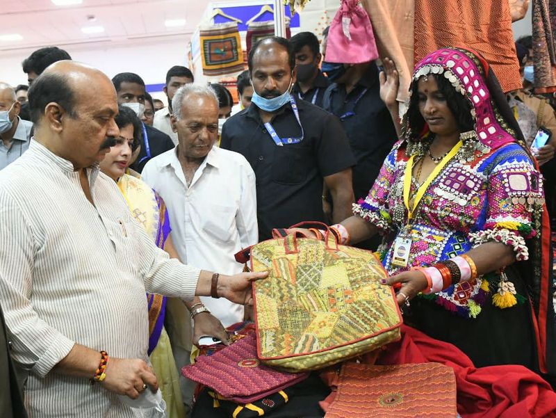 Basavaraj Bommai Inaugurates Asmithe Mela For Women's Day rbj