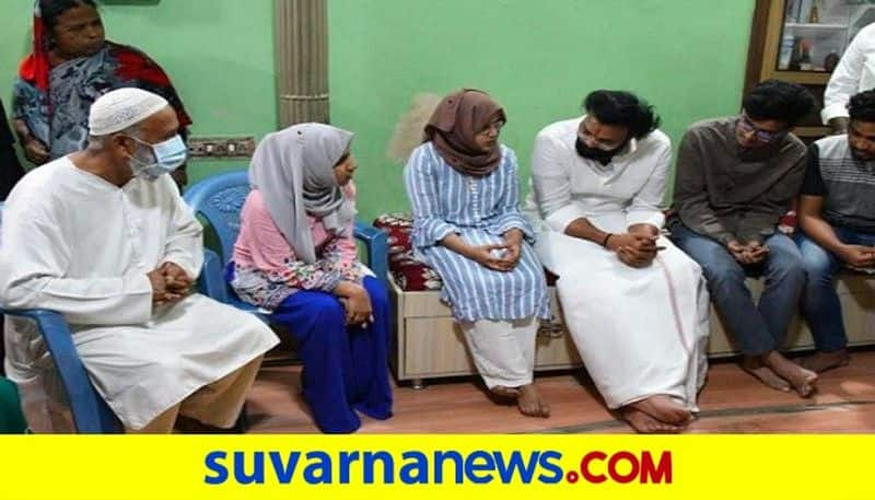 Minister B Sriramulu meets Bellary student, airlifted from war hit Ukraine rbj