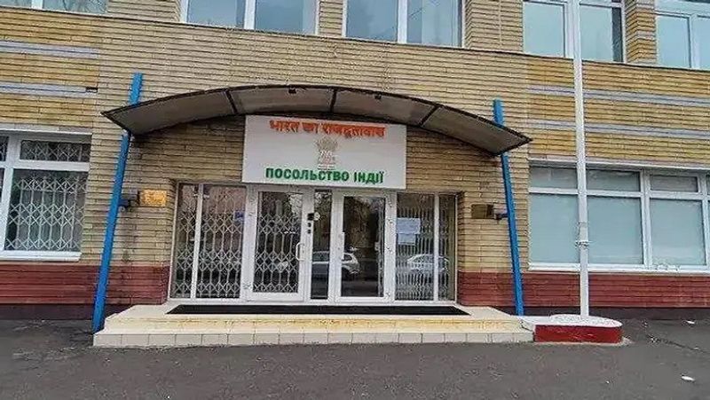 embassy of india has requested the Indians to leave ukraine immediately