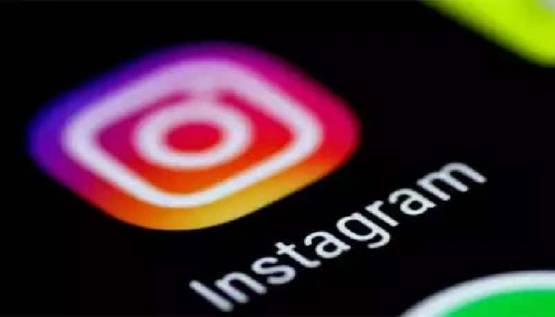 Instagram users in Russia are told service will cease